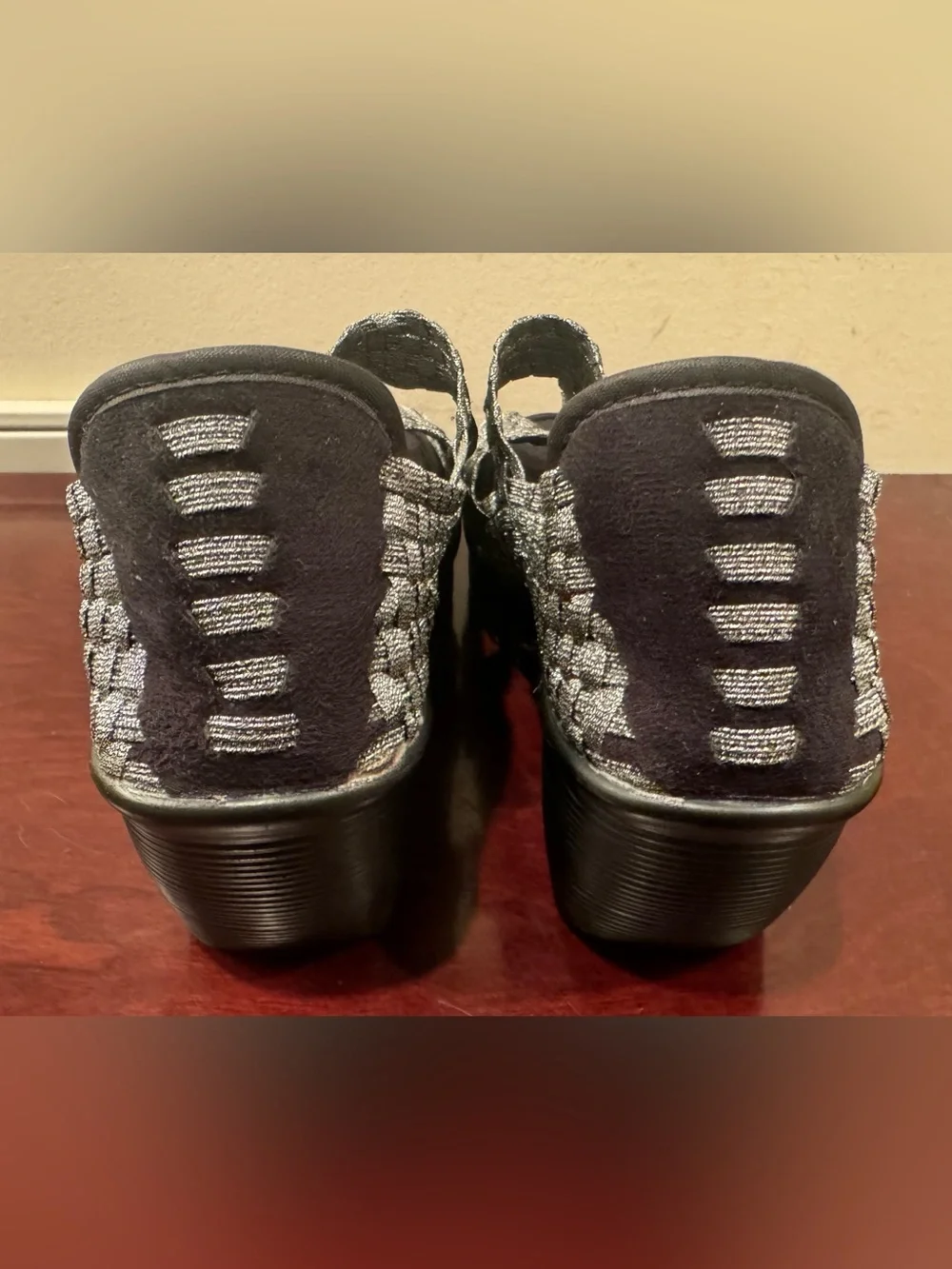 Women's Silver Woven Stretch Wedge Sandals by White Mountain- Size 7.5